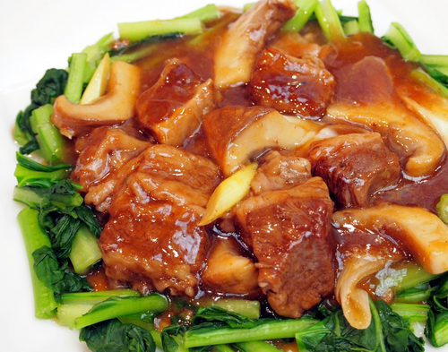 国産牛バラ肉とアワビ茸の中国スパイス煮込み.jpgのサムネイル画像